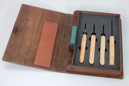 Beavercraft - Basic Set of 4 Knives in gift book-box