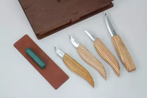 Beavercraft - Basic Set of 4 Knives in gift book-box