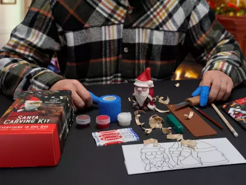 BeaverCraft -  Santa Carving Kit – Complete Starter Whittling Kit for Beginners