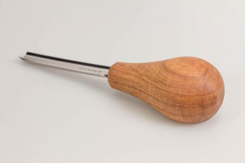 BeaverCraft – Kämmenen kokoinen suora, pyöristetty taltta. Karkeus ?9 (10 mm)