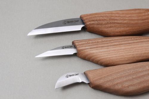 BeaverCraft - Starter Chip and Whittle Knife Set ( 3 knives in roll + Accessories)