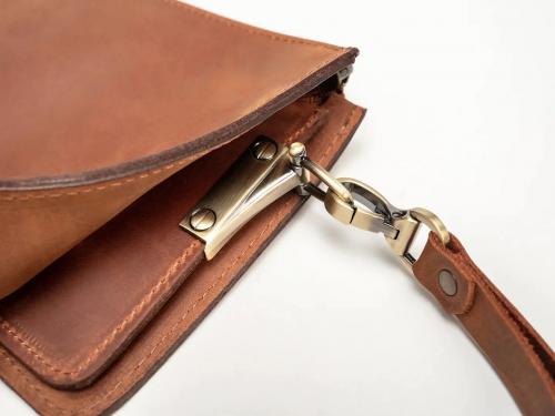 Beavercraft - Maverick - Leather Clutch Wristlet Hand Bag for Men, Brown