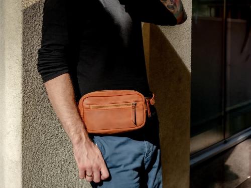 Beavercraft - Quest - Leather Waist Bag Fanny Pack Bum Bag for Men and Women, Brown