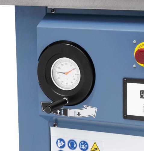 Bernardo - T 700 alajyrsin / 230 V