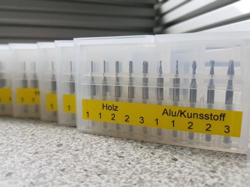 CNC-Step - Jyrsinteräsarja 10 osaa - kovametalli timanttihammastuksella - 1/2/3 mm - varsi 3,175 mm