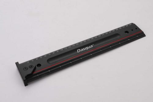 Dasqua - Mittaviivain reunavasteella 300 mm