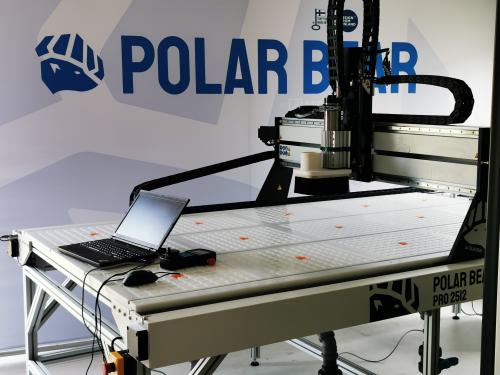 Polar Bear - PRO2512 CNC-Kone - Täyden levyn koko 