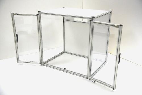 Optio koneen yhteydessä: CNC-Step - Suojakotelo saranaovilla edessä - High-Z S-1400/105 - 1940 × 1450 × 850 mm