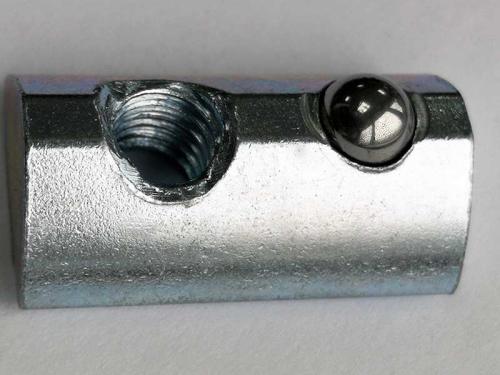 CNC-Step - T-uramutterit 8 mm - M6 - 10 kpl ruuveineen - itselukittuvat