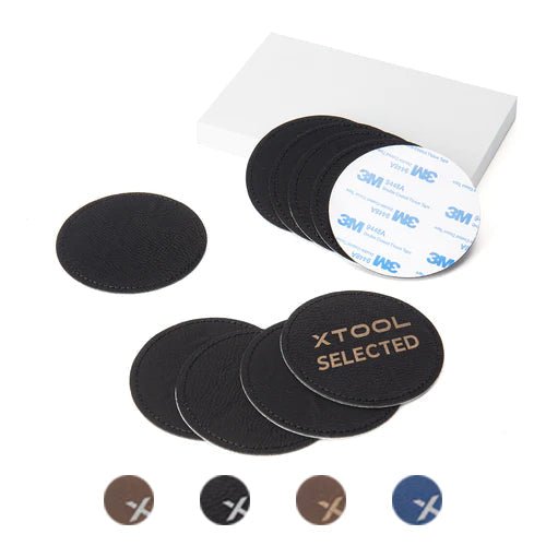 xTool - Pyöreä laserattava PU-merkki 76 mm, musta hopeaksi (10 kpl)
